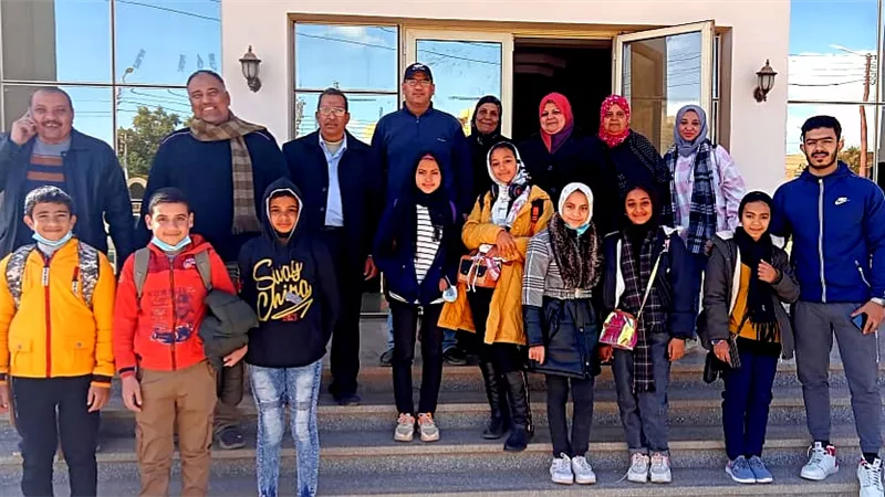 براعم الداخلة التعليمية تشارك ملتقي الطفل الحدودية للأعمال الفنية بشرم الشيخ