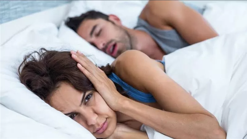 في خطوات بسيطة.. كيف تتخلص من الشخير؟