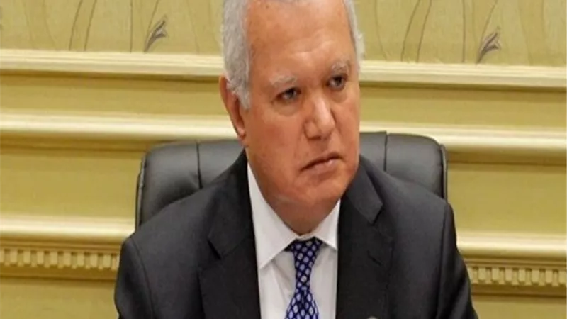 محمد العرابي ينعي ياسر رزق: سيترك فراغا كبيرا في عالم الصحافة.. فيديو