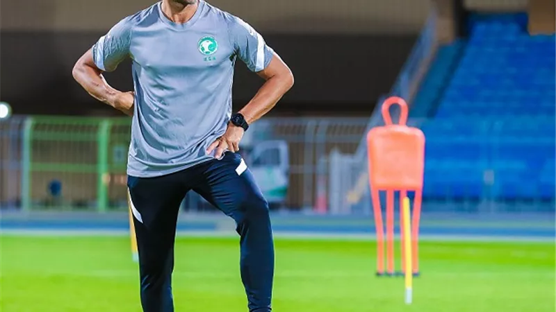 رغم إيقافه.. السعودية تستدعى مدافع النصر لمواجهة اليابان فى تصفيات المونديال