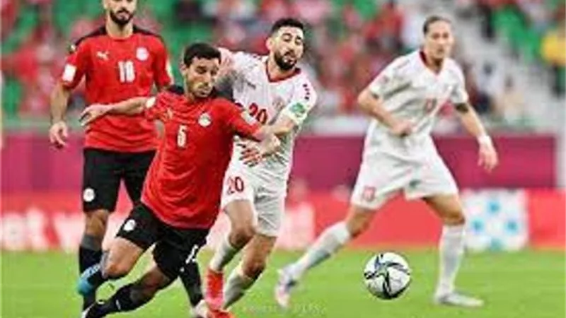 ماذا طلب النادى الاهلى من جهاز المنتخب بشان حمدى فتحى؟ تفاصيل