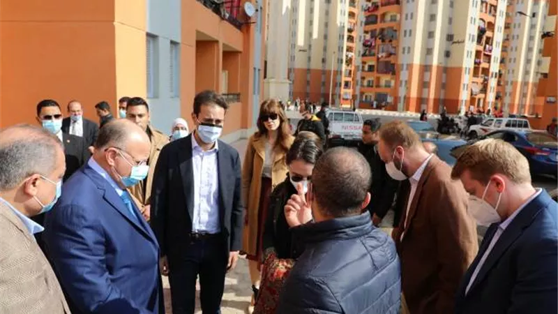 محافظ القاهرة يستقبل وفدا من أعضاء الكونجرس الأمريكى بمدينة الأسمرات.. صور