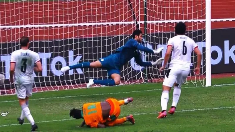 الشناوى يتصدر التشكيل المثالى لدور الـ16 فى كأس أمم أفريقيا