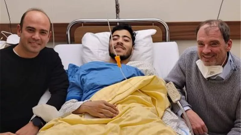 أبوعبلة : طبيب 