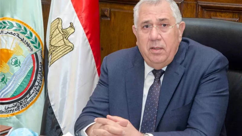وزير الزراعة يتابع تأثير موجة الطقس غير المستقرة على الإنتاج النباتي والحيواني