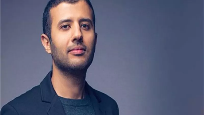 بعد وفاة والده.. حمزة نمرة يعلن غيابه عن حضور جنازته.. لهذا السبب