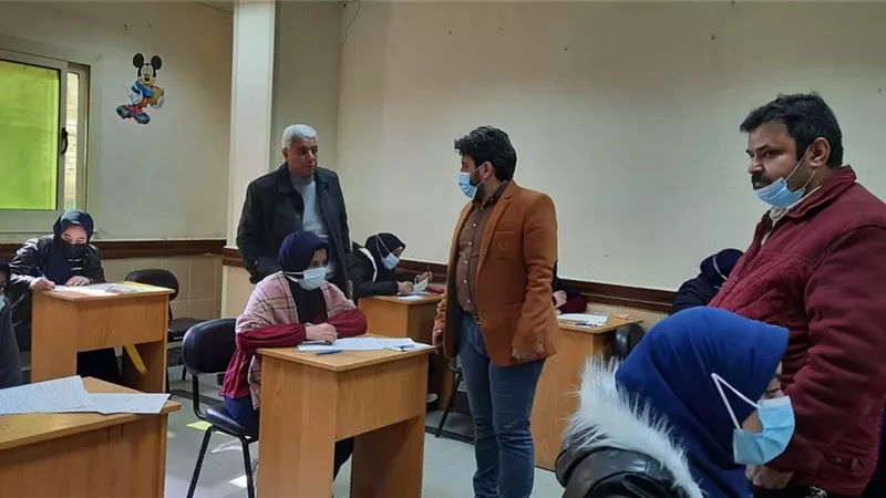 محافظ بني سويف يتابع مع مسؤولى التأمين الصحي سير امتحانات دبلوم المعهد الفني للتمريض