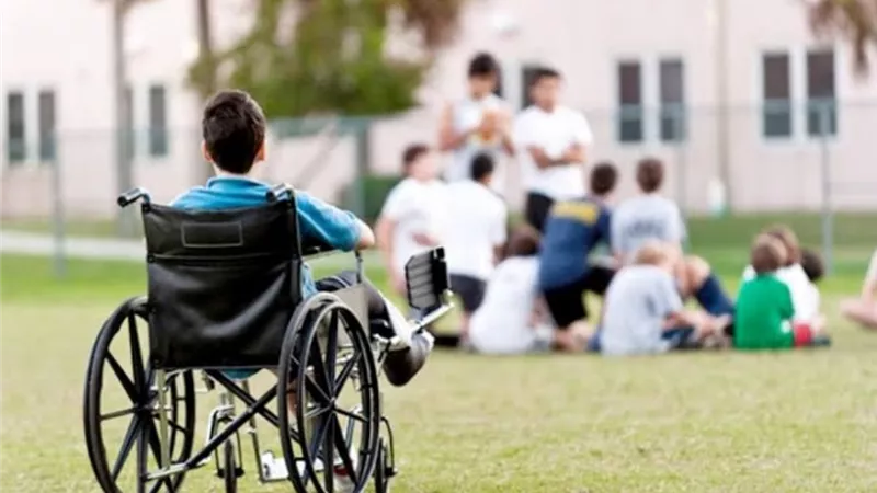 بالفيديو.. كيف يتعامل ذوي الهمم مع مشكلة التنمر؟