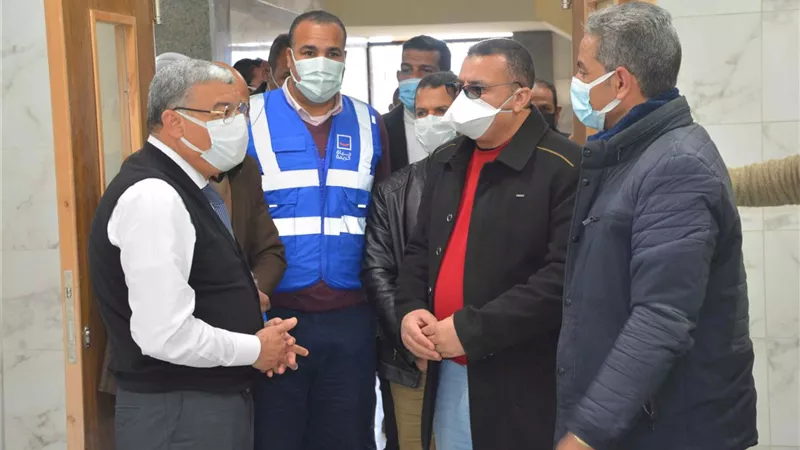 محافظ المنيا يتفقد أعمال إنشاء وتطوير مستشفى حميات العدوة