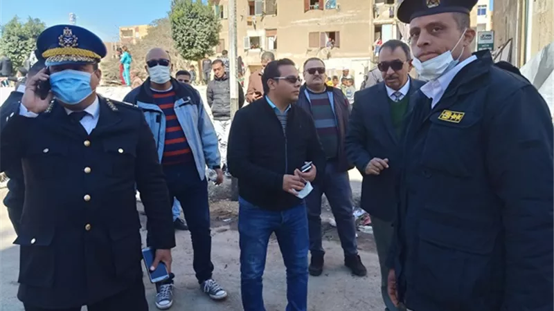جهاز بدر يغلق ويشمع 30 محل ويحرر 90 محضر بالتعاون مع قطاعات الشرطة.. بالفيديو