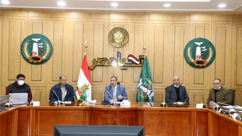 محافظ المنوفية يشدد على سرعة استكمال إجراءات التصالح فى مخالفات البناء ويؤكد على تدقيق البيانات