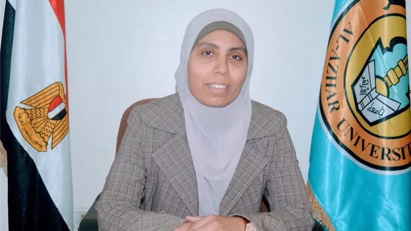 اسلام سمير منسقا بين الأمانة العامة وكليات الفرع للوجه القبلي بازهر أسيوط