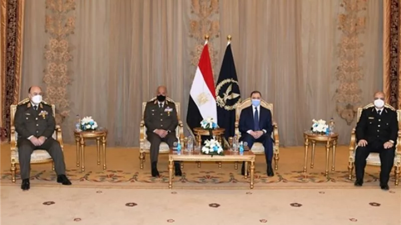 وزير الدفاع ورئيس الأركان وقيادات القوات المسلحة يهنئون وزير الداخلية وهيئة الشرطة بعيد الشرطة ال 70