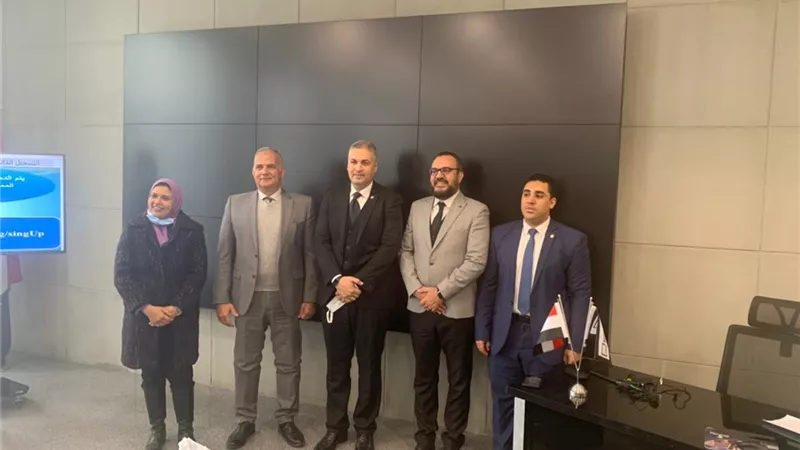 مركز خدمة المستثمرين بالإسماعيلية يناقش أهمية 