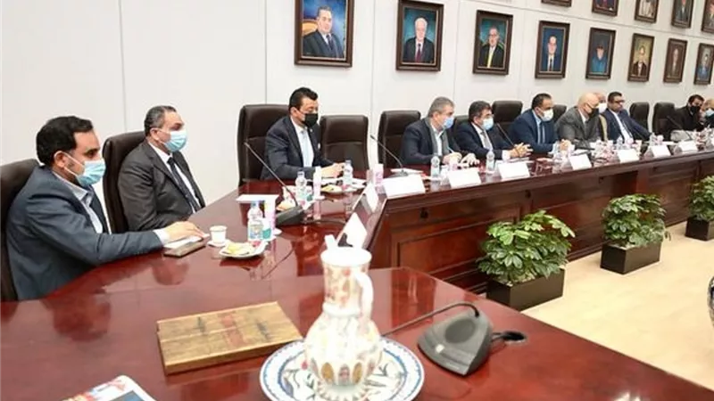 وزير السياحة والآثار يتابع جهود رفع كفاءة المنشآت الفندقية بالمنطقة المحيطة بالمتحف المصري الكبير