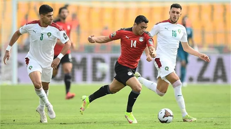 منتخب مصر يُنهى الشوط الأول متأخرًا بهدف أمام المغرب