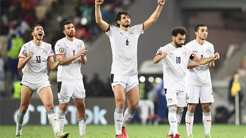 رسمياً .. نجم دفاع المنتخب فى الأهلى