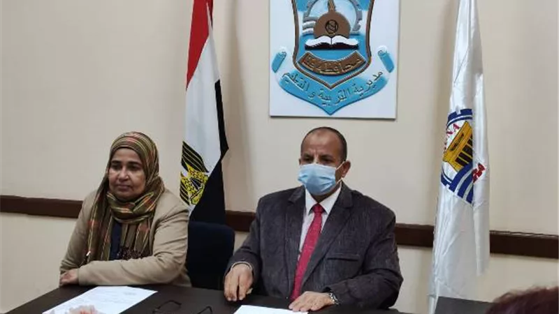 تعليم قنا: تشكيل فرق عمل لتسجيل الاستمارة الالكترونية للشهادة الثانوية