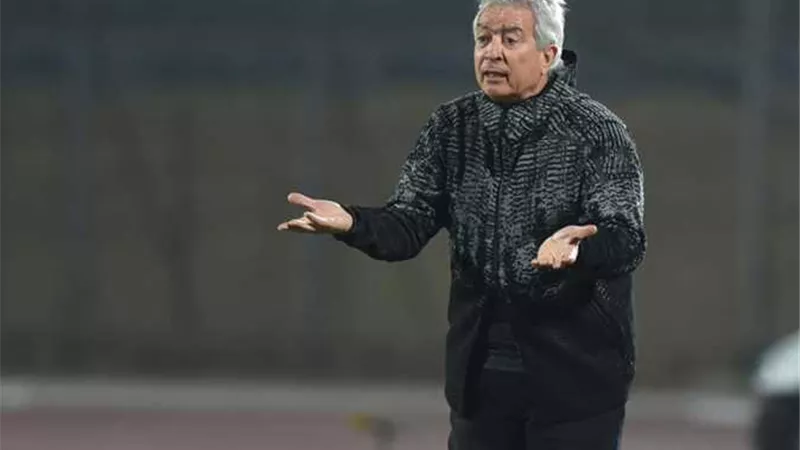 طولان اختار20للاعب للاهلي في انتظار تحديد ملعب المباراه