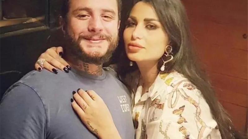 زوجة أحمد الفيشاوى تفجر مفاجأة جديدة بكلمتين على صفحتها الشخصية