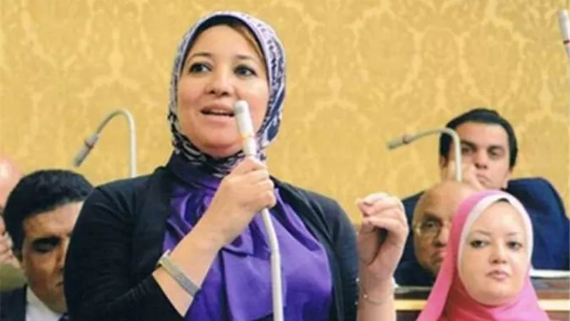 النائبة الهام المنشاوى تتقدم بطلب احاطه بشأن تكليف الصيادلة