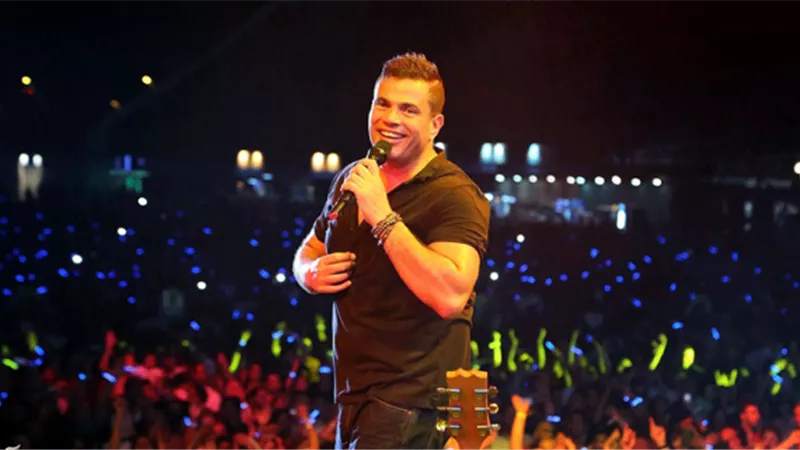 عمرو دياب يُحيي ثالث حفلاته في السعودية 12 أبريل