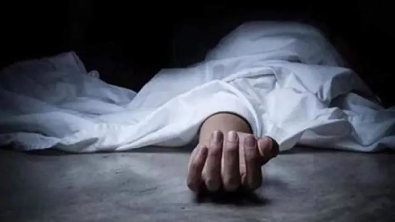 صورها بأوضاع مخلة لاستمرار العلاقة الآثمة.. ونهايته بيد جزار