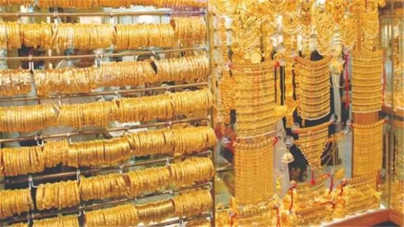 استقرار اسعار الذهب بمستهل تعاملات الاثنين