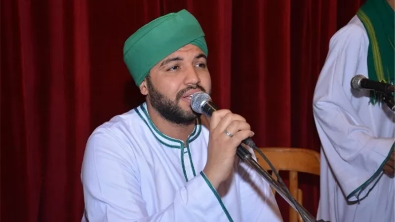 نجوم فرقة الحضرة يشدون فى ليلة روحانية فى مدح رسول الله