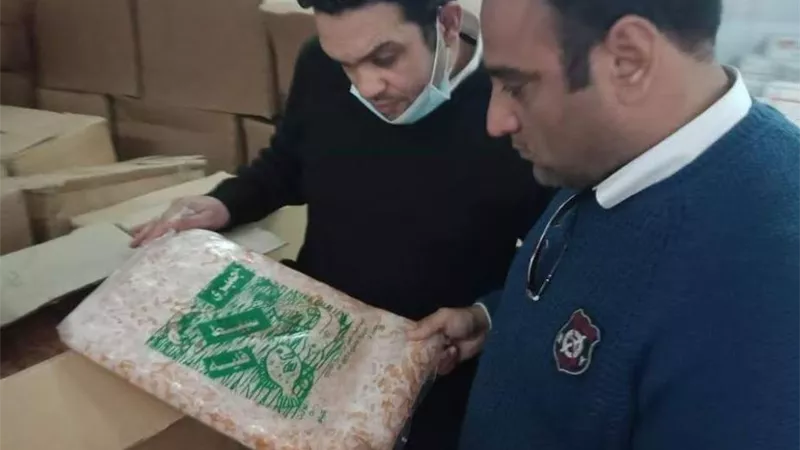 ضبط 7 أطنان من الجمبرى الفاسد فى العبور