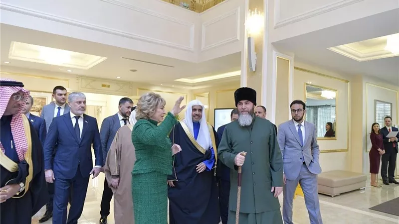 رئيسة مجلس الشيوخ الروسي تستقبل أمين عام رابطة العالم الاسلامى
