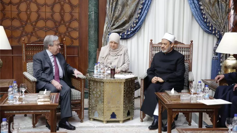 الإمام الأكبر: الأزهر يحمل رسالة عالمية لتحقيق السلام بين الإنسان وأخيه الإنسان