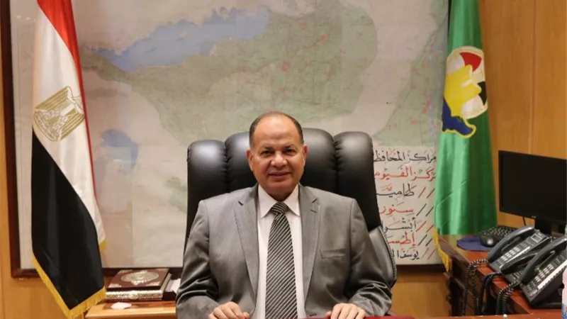 وقف مدرس ومدير مدرسة وإحالتهما للتحقيق لاتهامهما بالتحرش بالتلاميذ بالفيوم