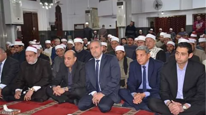 بالصور .. محافظ الإسماعيلية يشهد الاحتفال بليلة الإسراء و المعراج