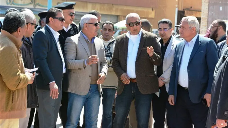 محافظ مطروح يتابع مقترحات الحركة المرورية خلال الصيف المقبل