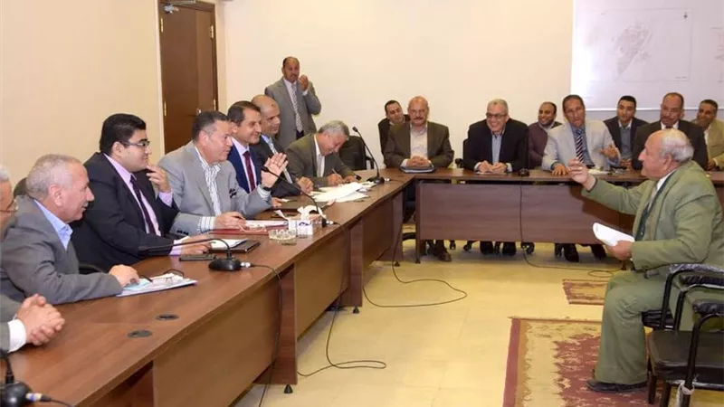 حلول عاجلة لمطالب المواطنين في لقاء محافظ بنى سويف الاسبوعى.
