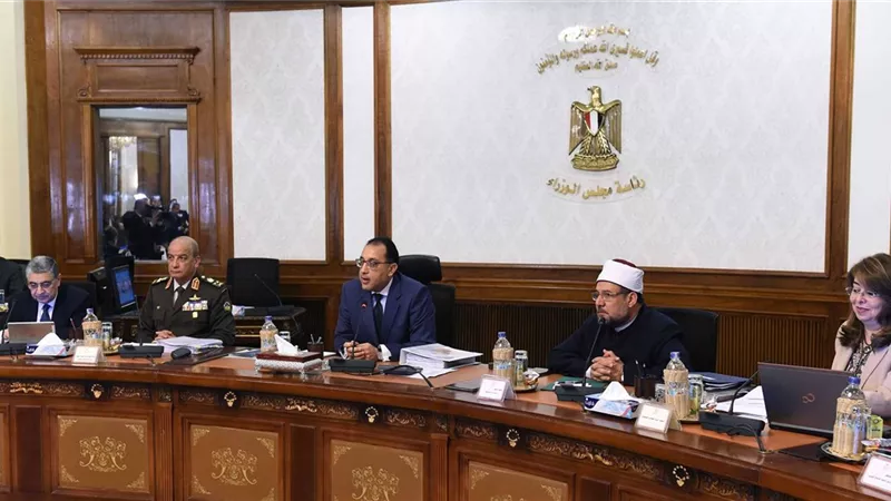 الحكومة توافق على أكبر حركة ترقيات للعاملين بالدولة