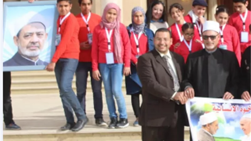 طلاب الأزهر والكنيسة بمطروح في زيارة مشتركة لمسجد وكاتدرائية العاصمة الإدارية الجديدة