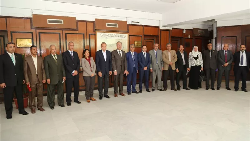 محافظ قنا يلتقي رئيس لجنة الصحة بالمجلس القومي لحقوق الانسان
