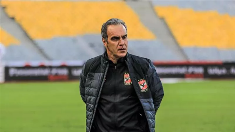لاسارتى يعقد مؤتمرا صحفيا قبل لقاء الاهلى وصن داونز