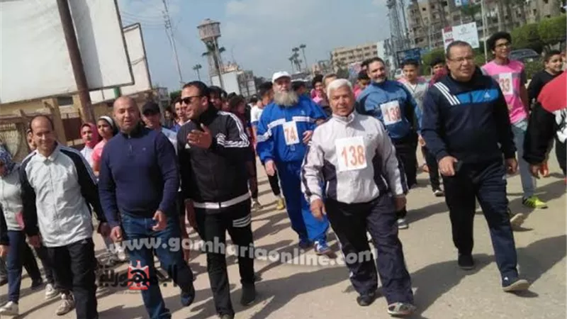 نائب محافظ الأقصر يشارك فى ماراثون الشباب على كورنيش النيل