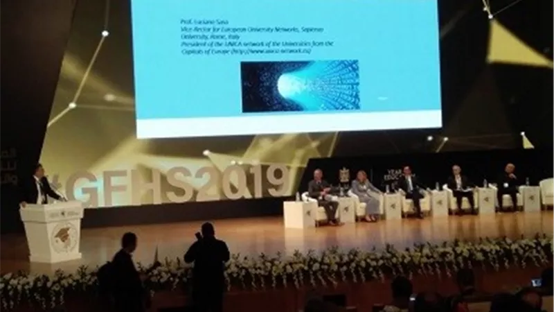 عبد الغفار يشهد فعاليات جلسة 