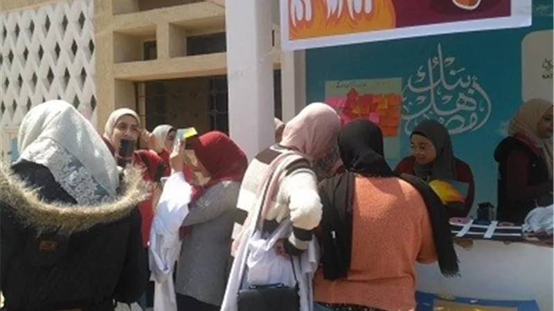 صيدلة بورسعيد تنظم حملة للتوعية بالإسعافات الأولية لعلاج الحروق..صور