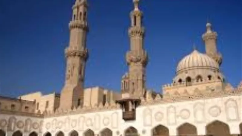 رواق الجامع الأزهر ينظم أمسيتين دينيتين عن العمل والصدقات