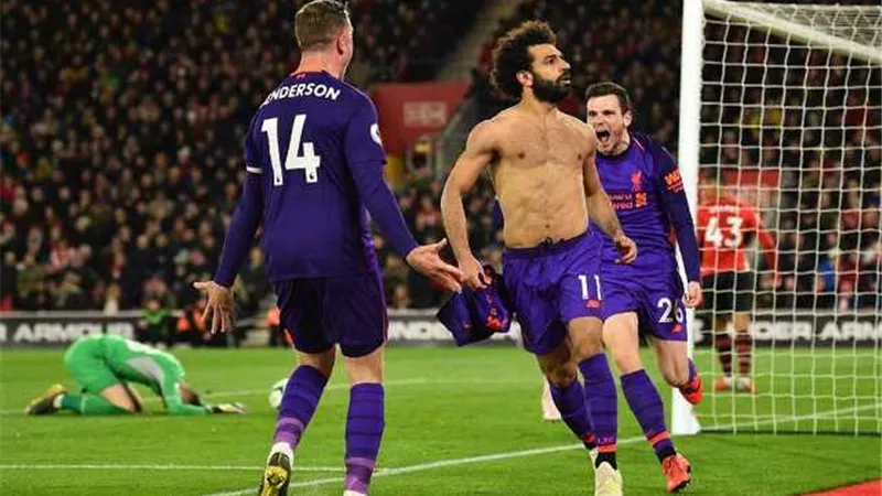 الفيفا يوجه رساله لمحمد صلاح بعد هدفه الـ 50 فى الدورى الانجليزى