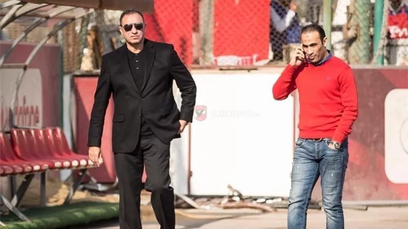 الخطيب يعقد اجتماع طاريء مع الجهاز الفنى للاهلى