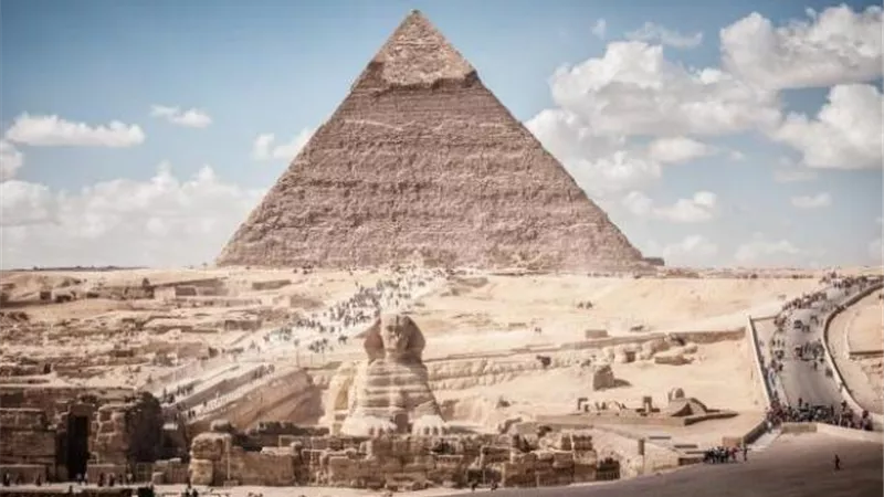الجيزة تستعد لاستقبال وفود دولية يوم الجمعه المقبل لإجراء قرعة بطولة كاس الامم الافريقية