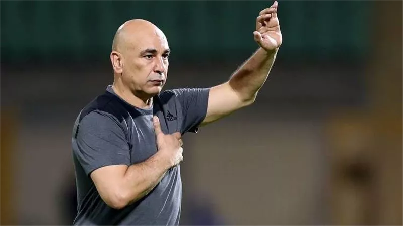 موسى يطالب بتعيين حسام حسن مديراً فنياً للأهلى بدلاً من لاسارتى