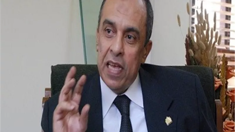وزير الزراعة يتفقد عدد من المشروعات الزراعية بأسيوط.. غدا