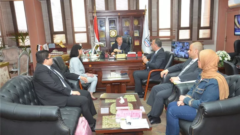 ممثلو التخطيط في جولة ببني سويف والغربية للتعريف بجائزة التميز الحكومي